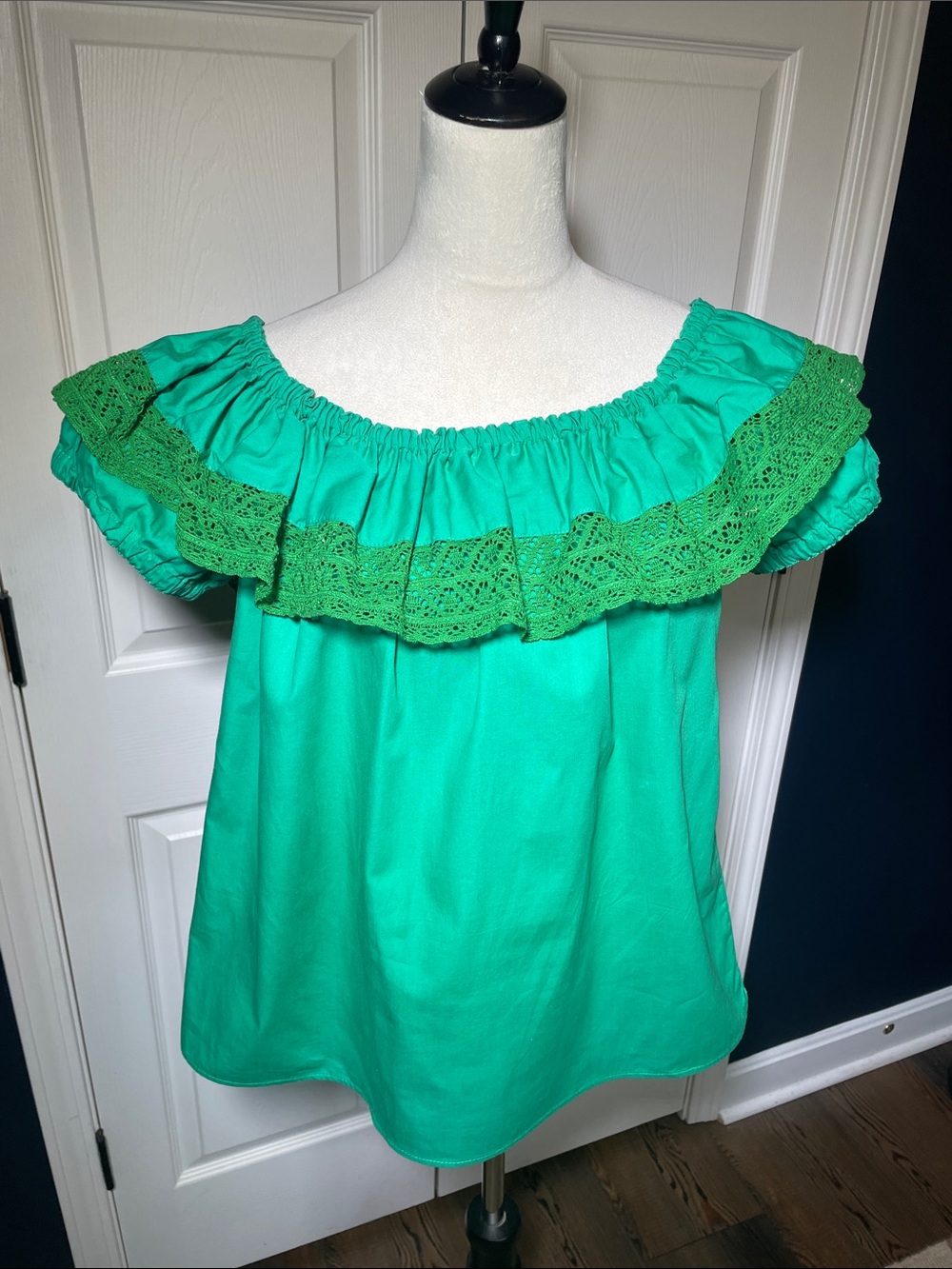 Vintage 70s Tachi Castillo Green Off-Shoulder Peasant Blouse Lace Trim Size M